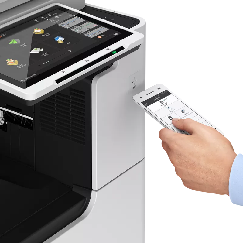 imagerunner-advance-dx-c3800-series-nfc-smart-phone-lifestyle_story_02_af8510aad1e140ccbc1616b36f4dbcbd
